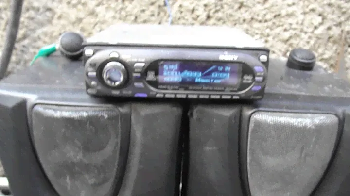 SONY CDX GT705DX
